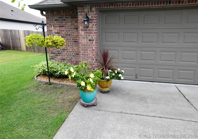 Homes for sale in Claremore, OK | 8466 Dunnwood Rd, Claremore, OK 74019 | MLS# 2621838