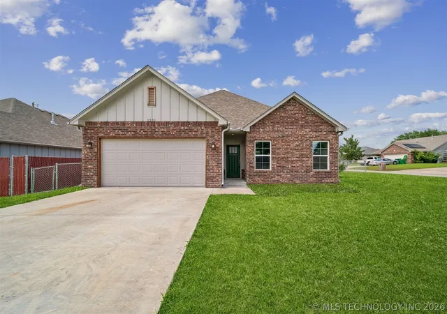 Homes for sale in Sapulpa, OK | 1211 E Perkins Ave, Sapulpa, OK 74066 | MLS# 2621702