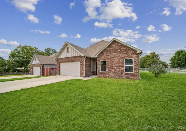 Homes for sale in Sapulpa, OK | 1211 E Perkins Ave, Sapulpa, OK 74066 | MLS# 2621702