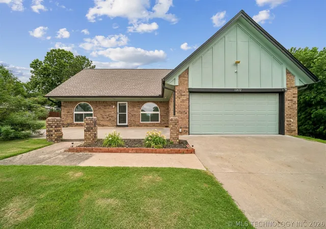 Homes for sale in Coweta, OK | 12652 S 276th Eastavenue, Coweta, OK 74429 | MLS# 2621854