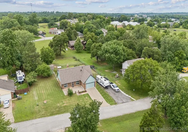 Homes for sale in Coweta, OK | 12652 S 276th Eastavenue, Coweta, OK 74429 | MLS# 2621854