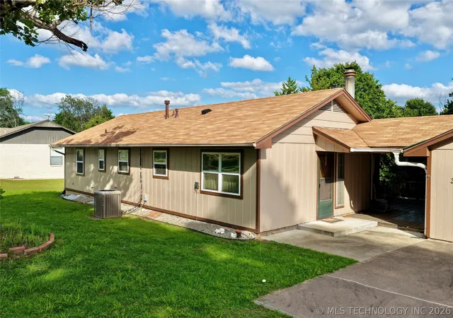 Homes for sale in Stigler, OK | 343 Timberline Dr, Stigler, OK 74462 | MLS# 2616273