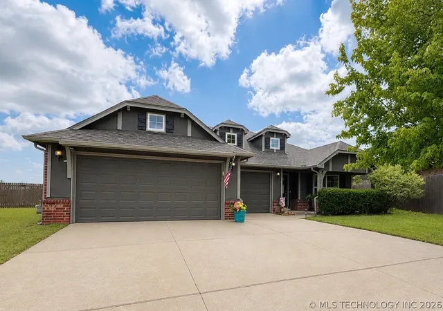 Homes for sale in Owasso, OK | 14606 E 114th St, Owasso, OK 74055 | MLS# 2621875