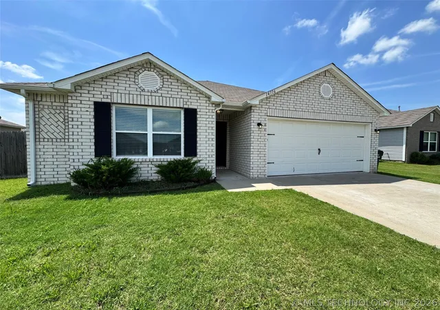 Homes for sale in Collinsville, OK | 14116 N 74th Eastavenue, Collinsville, OK 74021 | MLS# 2621769