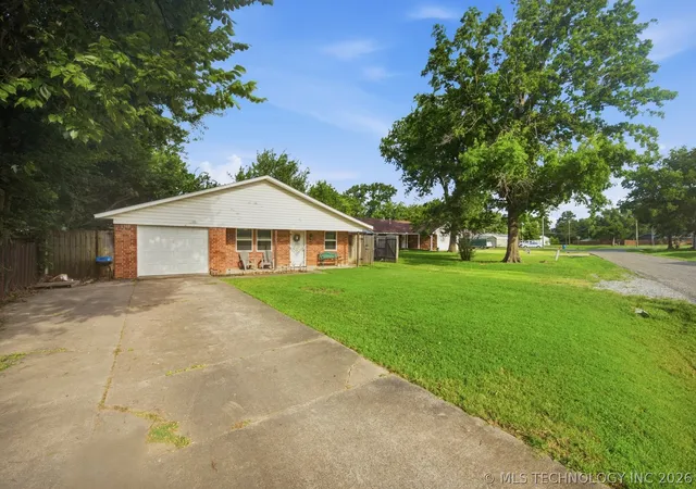Homes for sale in Krebs, OK | 203 Nw Church St, Krebs, OK 74501 | MLS# 2621653