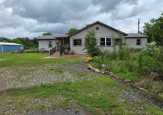 Homes for sale in Stilwell, OK | 475309 E Hwy 100 Hwy, Stilwell, OK 74960 | MLS# 2621889