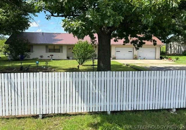 Photo 3 of Sale Pending at 2922 S Brewer, Kiowa, OK 74553 | MLS# 2621813 | Listing updated on 2026-09-29
