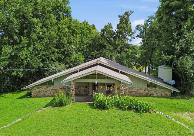 1st image of 246 Williams Ave, Eufaula, OK 74432 | MLS# 2620426