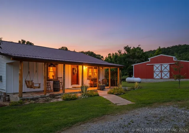 Homes for sale in Porum, OK | 29689 S 55th E, Porum, OK 74455 | MLS# 2620889