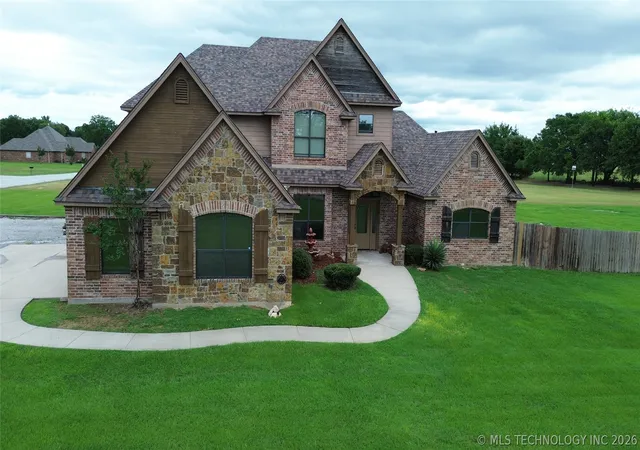 2nd image of 22 Covington, Ardmore, OK 73401 | MLS# 2620325