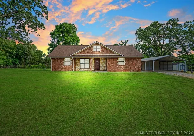 Homes for sale in Atoka, OK | 7939 W G Bar Rd, Atoka, OK 74525 | MLS# 2621917