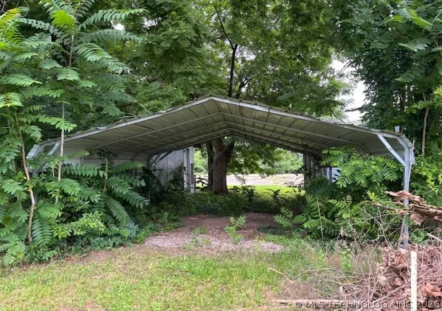Photo 3 of Sale Pending at 103 E Commercial St, Webbers Falls, OK 74470 | MLS# 2621931 | Listing updated on 2026-07-16