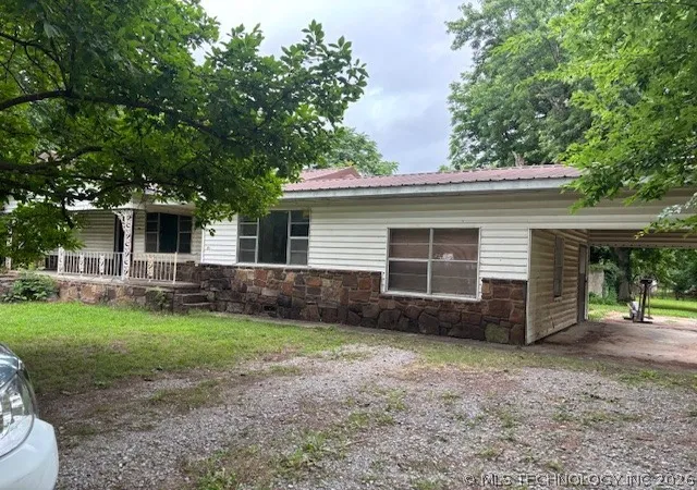 Homes for sale in Webbers Falls, OK | 106 S Stand Watie Blvd, Webbers Falls, OK 74470 | MLS# 2621943
