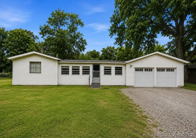 Homes for sale in Sand Springs, OK | 6425 W 6th St, Sand Springs, OK 74127 | MLS# 2620598