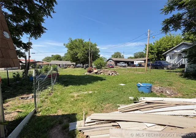 Homes for sale in Bristow, OK | 311 E 4th Ave, Bristow, OK 74010 | MLS# 2621936