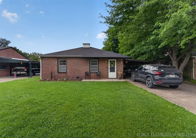 Homes for sale in Pryor, OK | 316 Se 4th St, Pryor, OK 74361 | MLS# 2621950
