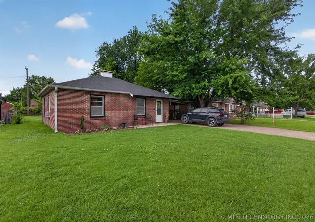 Homes for sale in Pryor, OK | 316 Se 4th St, Pryor, OK 74361 | MLS# 2621950
