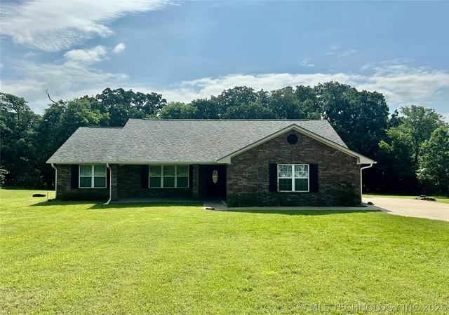 1st image of 1400 Skyline Dr, Durant, OK 74701 | MLS# 2621993