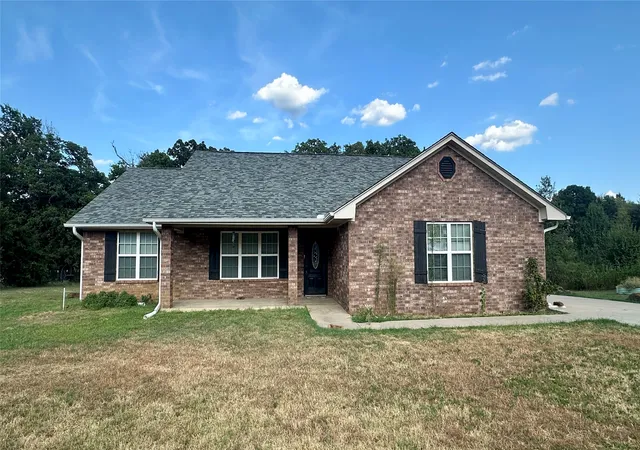 Photo 1 of Single family home for sale at 1400 Skyline Dr, Durant, OK 74701 | MLS# 2621993 | Listing updated on 2026-08-28
