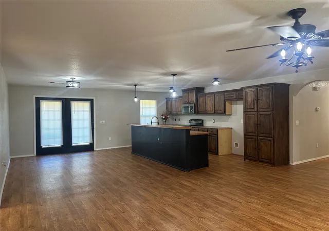 Photo 3 of Single family home for sale at 1400 Skyline Dr, Durant, OK 74701 | MLS# 2621993 | Listing updated on 2026-08-28