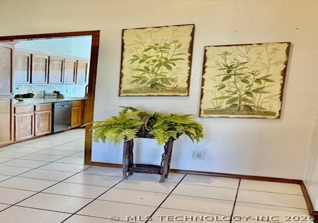 4th image of 1508 Southern Hills Dr, Ardmore, OK 73401 | MLS# 2622021