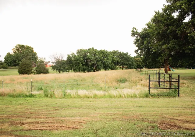 Homes for sale in Warner, OK | 12250 S Hwy 64, Warner, OK 74403 | MLS# 2622004