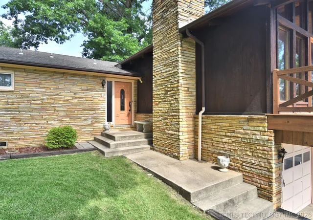 Photo 2 of Single family home for sale at 801 Risser, Muskogee, OK 74403 | MLS# 2622038 | Listing updated on 2026-06-16
