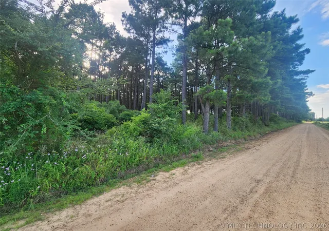 Homes for sale in Hugo, OK | E 2040 Rd, Hugo, OK 74743 | MLS# 2622055