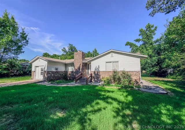 Homes for sale in Tahlequah, OK | 1111 Turpin, Tahlequah, OK 74464 | MLS# 2622080