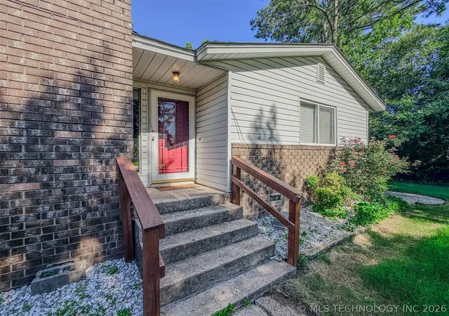 Homes for sale in Tahlequah, OK | 1111 Turpin, Tahlequah, OK 74464 | MLS# 2622080