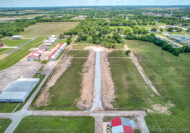 Homes for sale in Haskell, OK | 1188 N Amelia Ln, Haskell, OK 74436 | MLS# 2622101