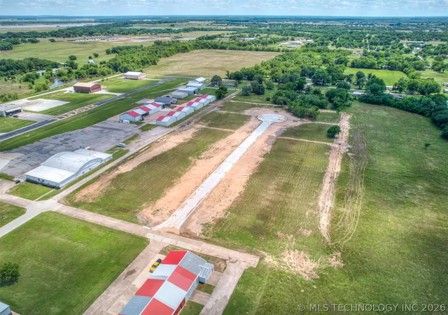 Homes for sale in Haskell, OK | 1188 N Amelia Ln, Haskell, OK 74436 | MLS# 2622101