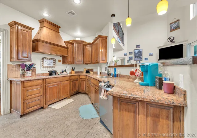 3rd image of 56885 County Road 660, Colcord, OK 74338 | MLS# 2622114