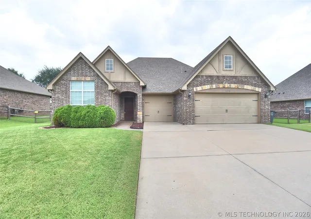 Photo 1 of Single family home for sale at 17519 E 45th Place, Tulsa, OK 74134 | MLS# 2621873 | Listing updated on 2026-08-21