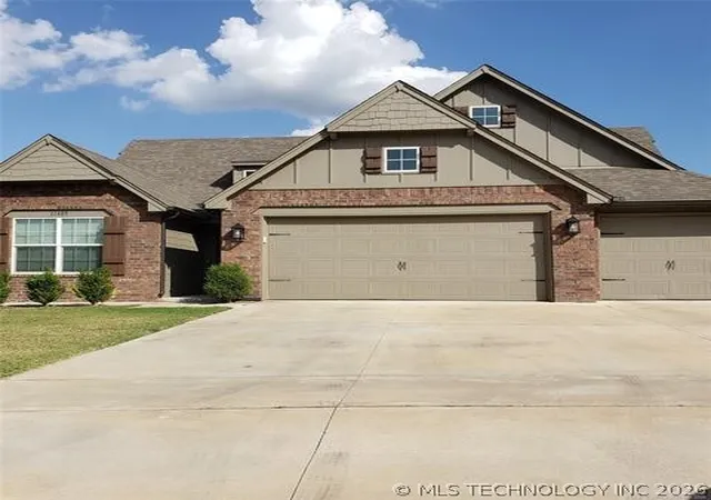Homes for sale in Jenks, OK | 11409 S Adams St W, Jenks, OK 74037 | MLS# 2621971