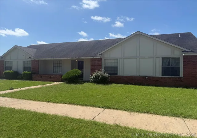 Homes for sale in Broken Arrow, OK | 2601 W Atlanta Pl, Broken Arrow, OK 74012 | MLS# 2622067