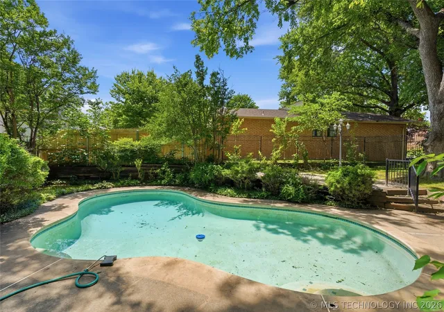 Photo 3 of Sale Pending at 3776 E 82nd Court, Tulsa, OK 74137 | MLS# 2621970 | Listing updated on 2026-08-28