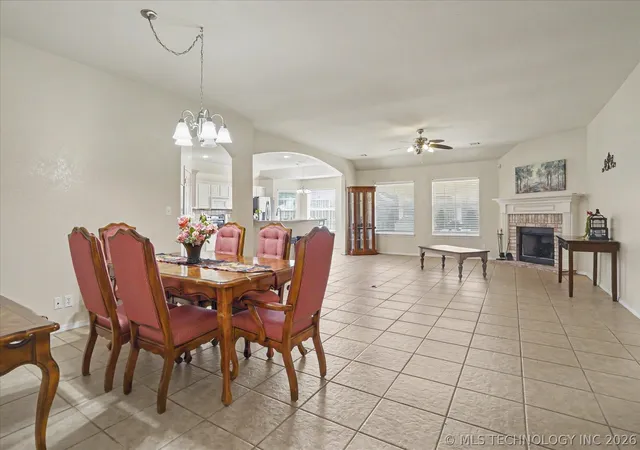 3rd image of 3923 S 216Th Eastavenue, Broken Arrow, OK 74014 | MLS# 2622192