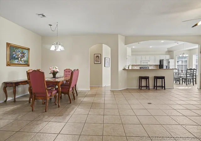 4th image of 3923 S 216Th Eastavenue, Broken Arrow, OK 74014 | MLS# 2622192