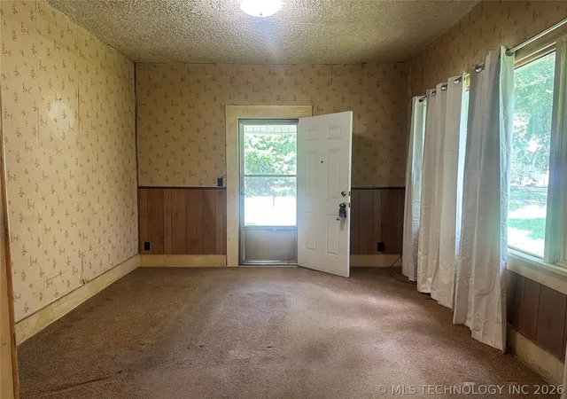 Homes for sale in Okmulgee, OK | 631 S Alabama Ave, Okmulgee, OK 74447 | MLS# 2622033
