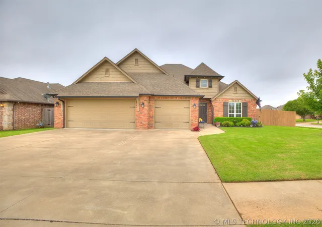 Homes for sale in Glenpool, OK | 13500 S Poplar St, Glenpool, OK 74033 | MLS# 2622233