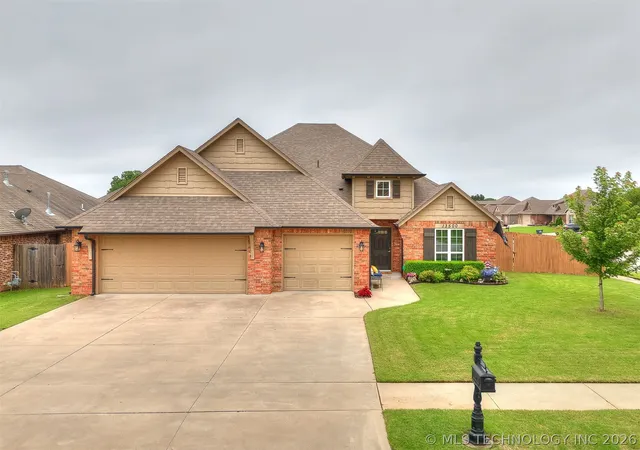 Homes for sale in Glenpool, OK | 13500 S Poplar St, Glenpool, OK 74033 | MLS# 2622233