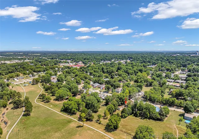 Photo 33 of Sale Pending at 413 Northwest 15th, Ardmore, OK 73401 | MLS# 2622286 | Listing updated on 2026-10-06
