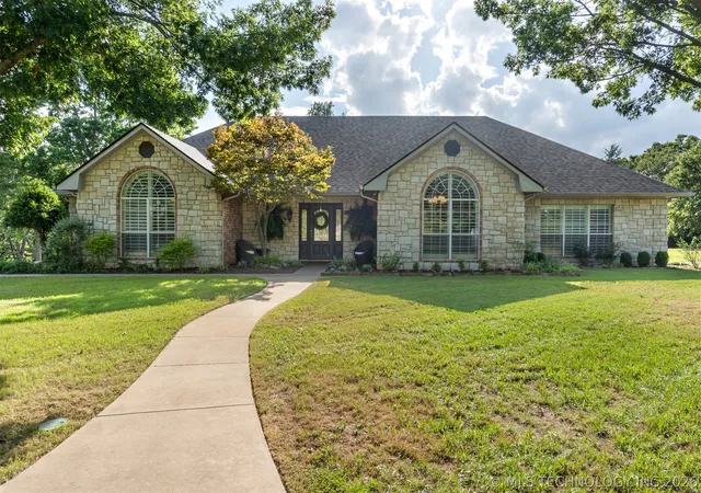 2nd image of 1727 N Washington, Durant, OK 74701 | MLS# 2622292