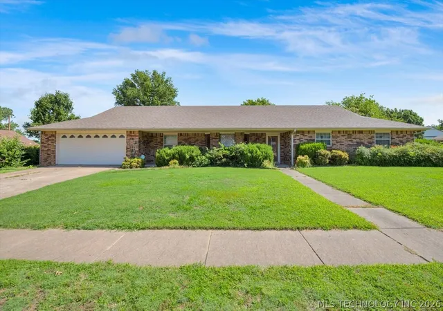 Homes for sale in Bartlesville, OK | 6322 Quail Ridge Rd, Bartlesville, OK 74006 | MLS# 2622174
