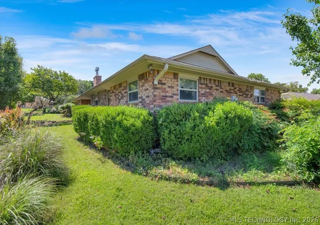Homes for sale in Bartlesville, OK | 6322 Quail Ridge Rd, Bartlesville, OK 74006 | MLS# 2622174