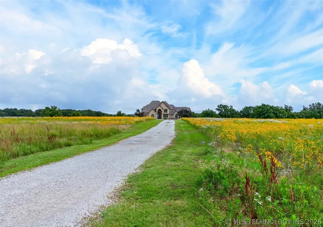 Photo 1 of Single family home for sale at 10980 S 590 Road, Miami, OK 74354 | MLS# 2514863 | Listing updated on 2026-08-20