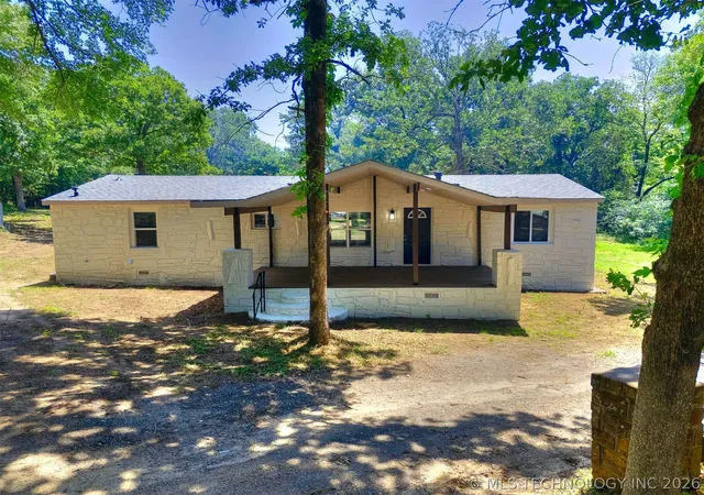 Photo 1 of Sale Pending at 421065 E 1174 Road, Eufaula, OK 74432 | MLS# 2622252 | Listing updated on 2026-09-19