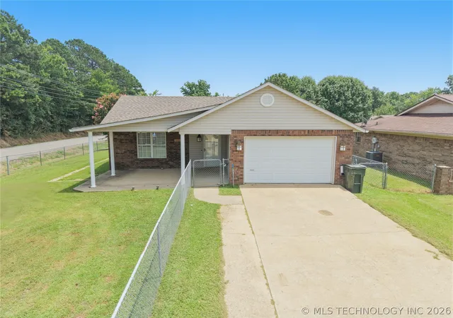 Photo 1 of Sale Pending at 1122 Green St, Sallisaw, OK 74955 | MLS# 2622333 | Listing updated on 2026-08-20