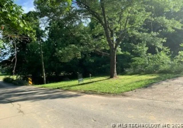 Homes for sale in Coweta, OK | 522 N Bristow Ave, Coweta, OK 74429 | MLS# 2621405
